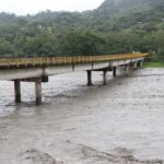 Puente sobre el río Guayuriba fue reforzado y se encuentra en buen estado