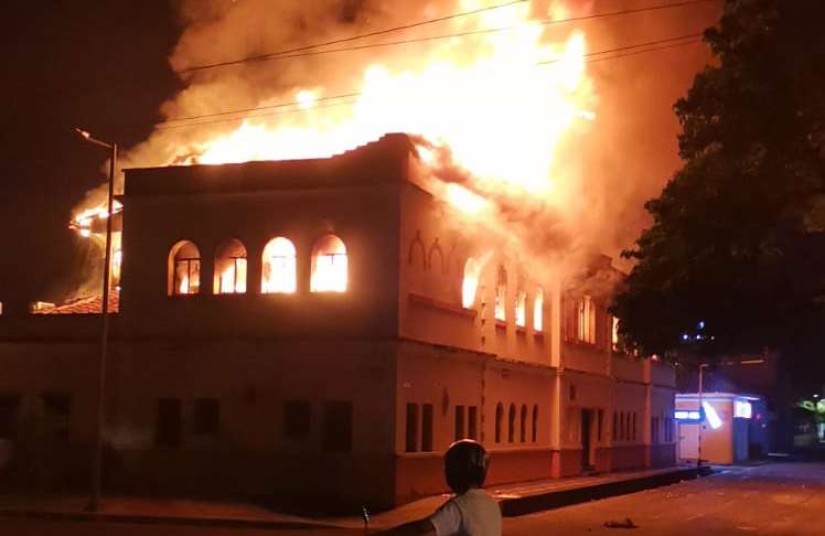  Ofrecen $100 millones por responsables de incendio al Palacio de Justicia de Tuluá